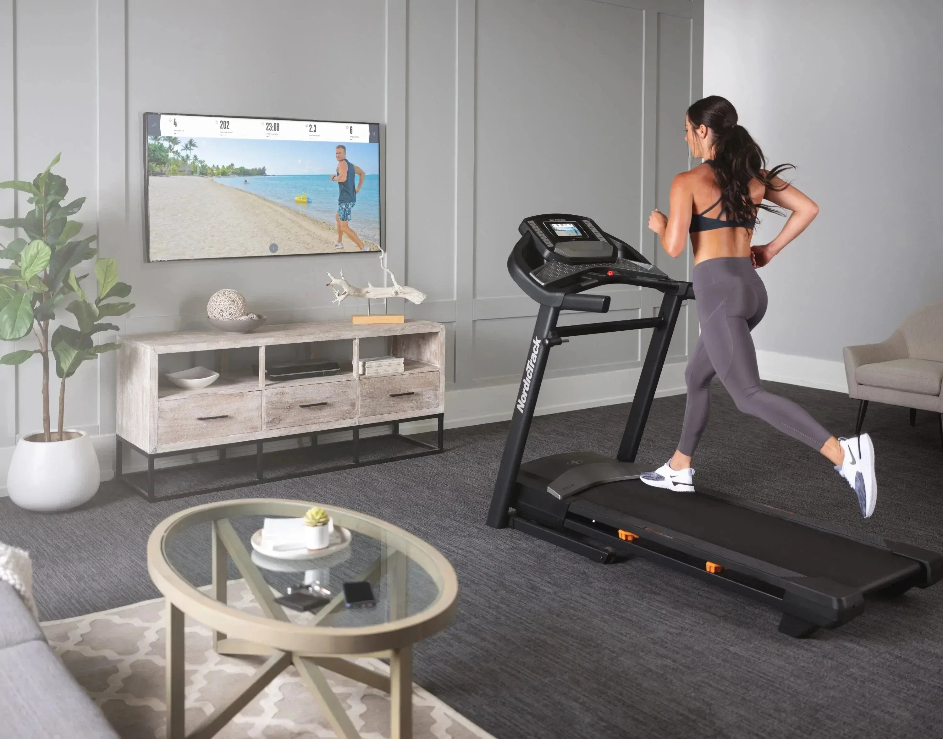 Nordic Track C 700 Folding Treadmill with 7” Interdraft Touchscreen